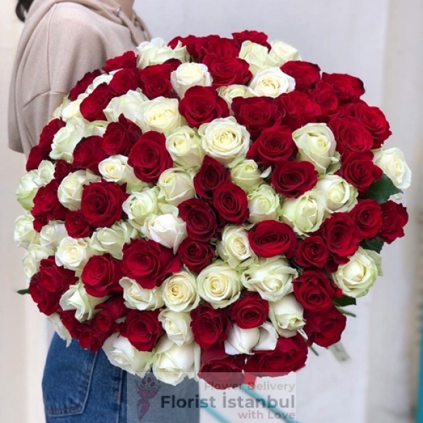 Red White Rose Bouquet 100 Roses