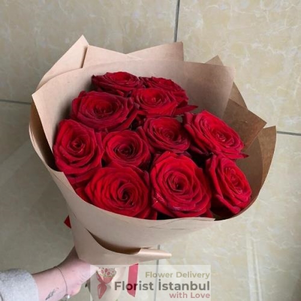 Blumenstrauß aus 11 roten Rosen Resim 2