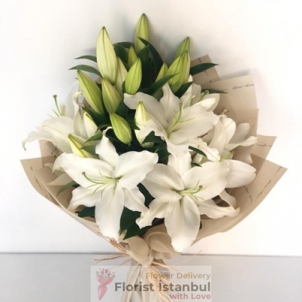 15 White Lilies Bouquet Resim 2